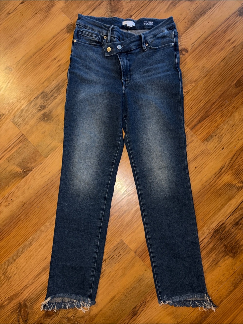 Good American Good Classic Slim Straight Crossover Waist Jeans 6/28